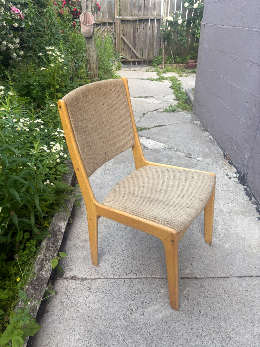 Set of 4 Mid-Century Style Dining Chairs - photo 2