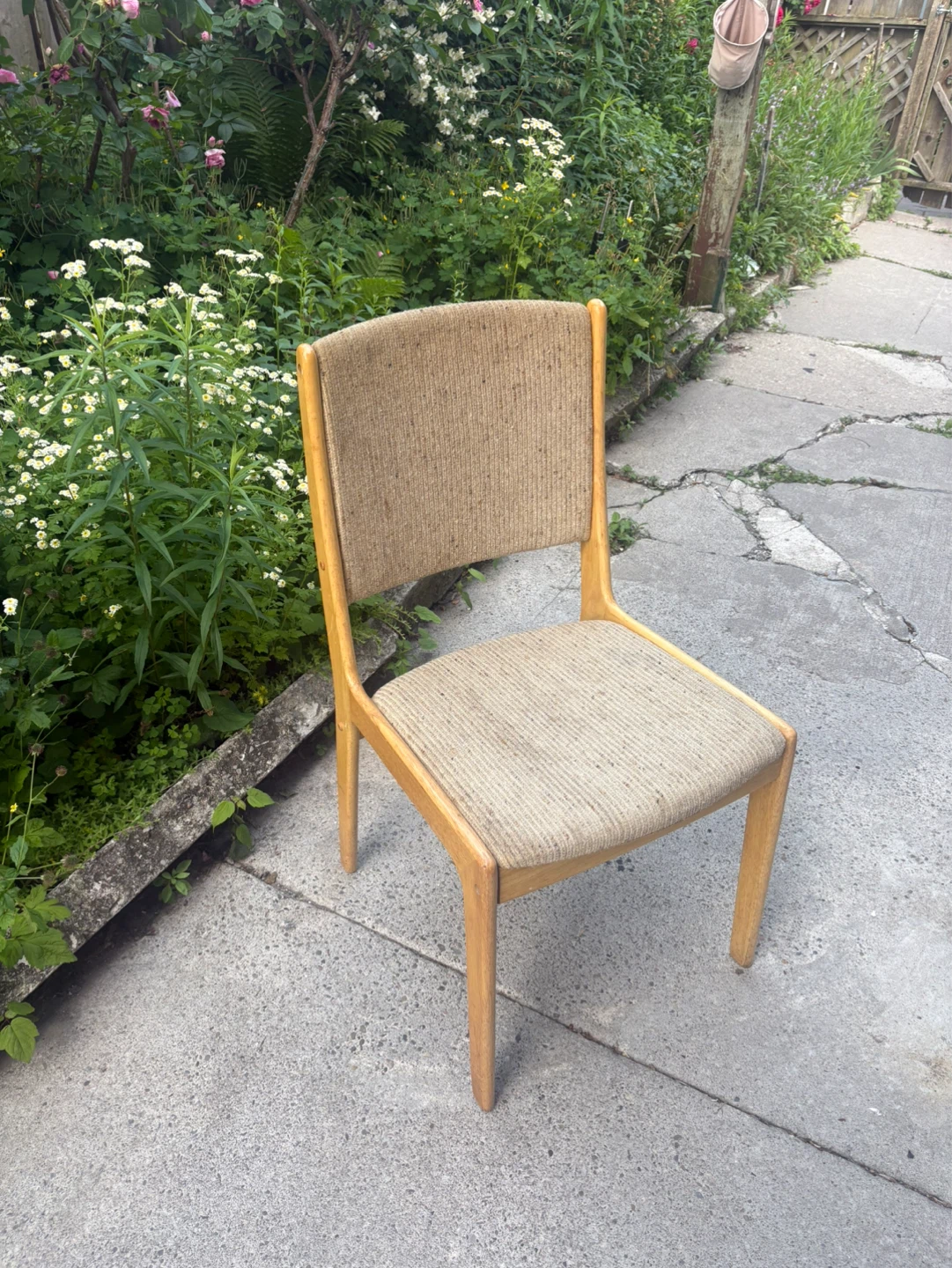 Set of 4 Mid-Century Style Dining Chairs