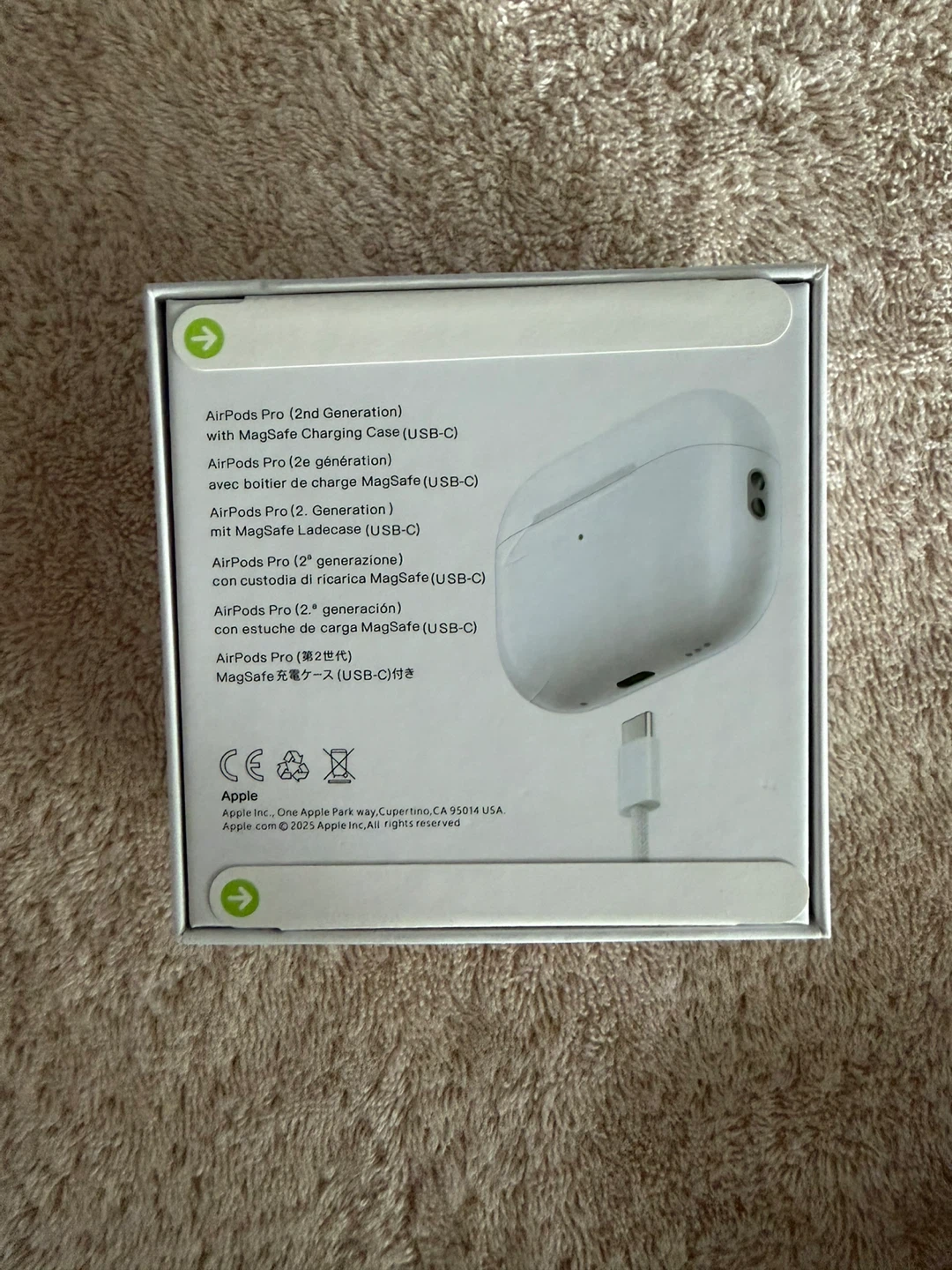 Apple AirPods Pro (2nd Generation) with MagSafe Charging Case - photo 2