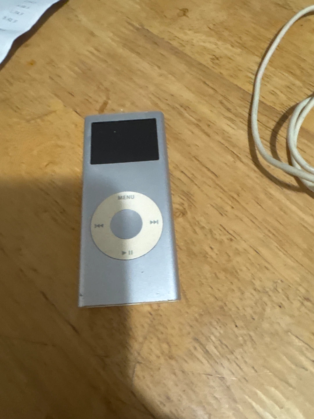 Apple iPod Nano MA477LL 4GB Silver