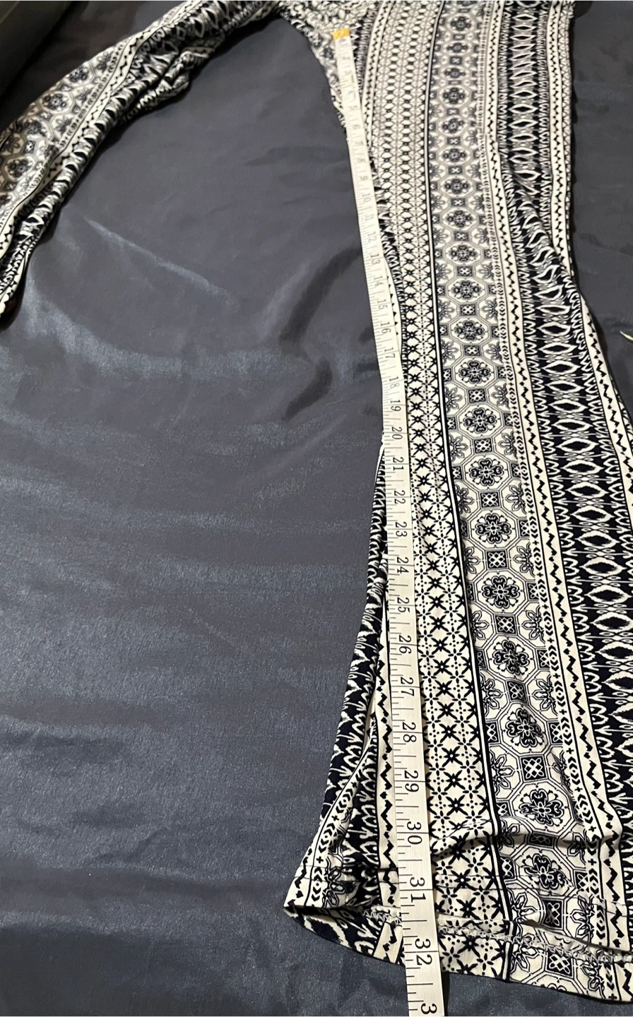 Small size Boho Pattern Flared Leggings - photo 5