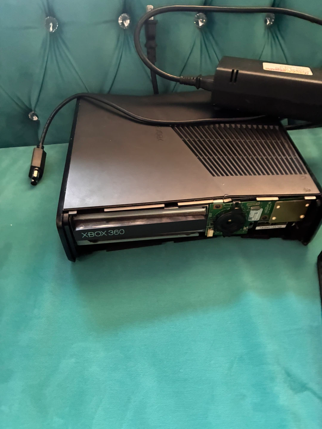 Ps4 slim 1TB, Xbox one 1TB, broken Xbox 360 256GB - photo 2