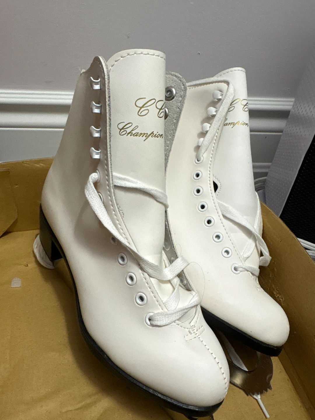 CCM Figure Skates Champion Deluxe