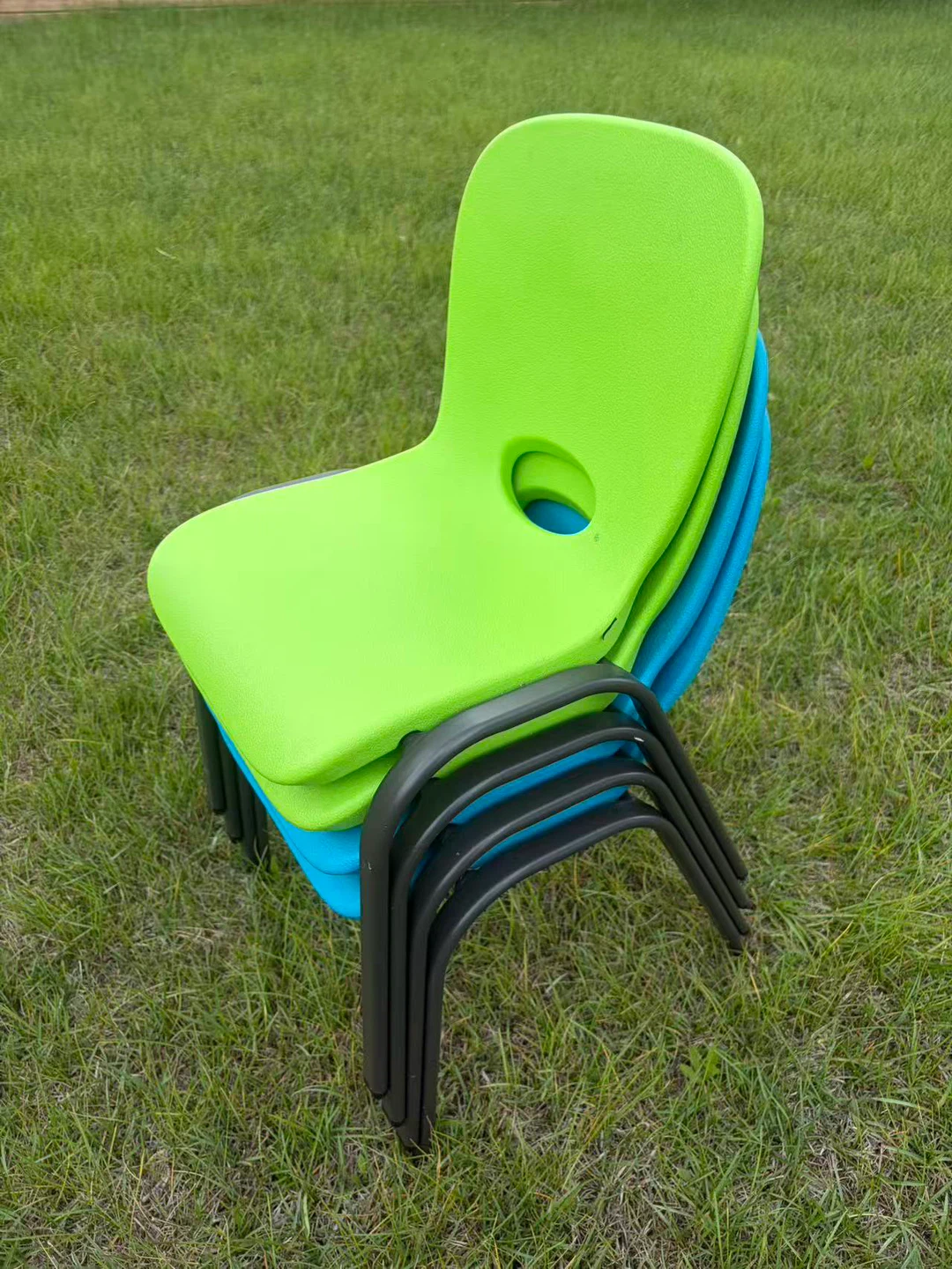 Outdoor lifetime children’s chair x 4 for $60 - photo 4