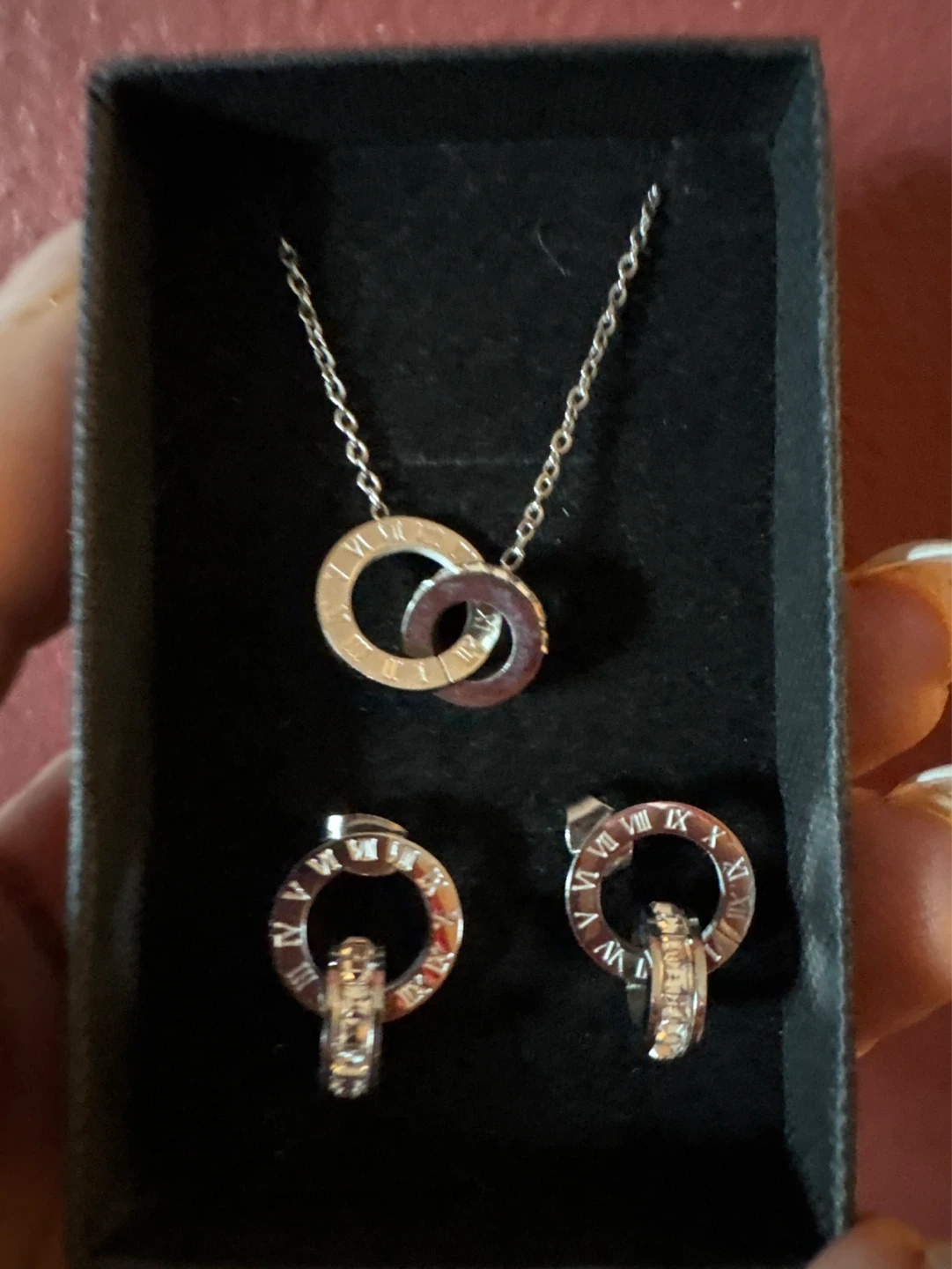 ⚽️ 18KGP CZ Necklace and Earring Set with Roman Numerals