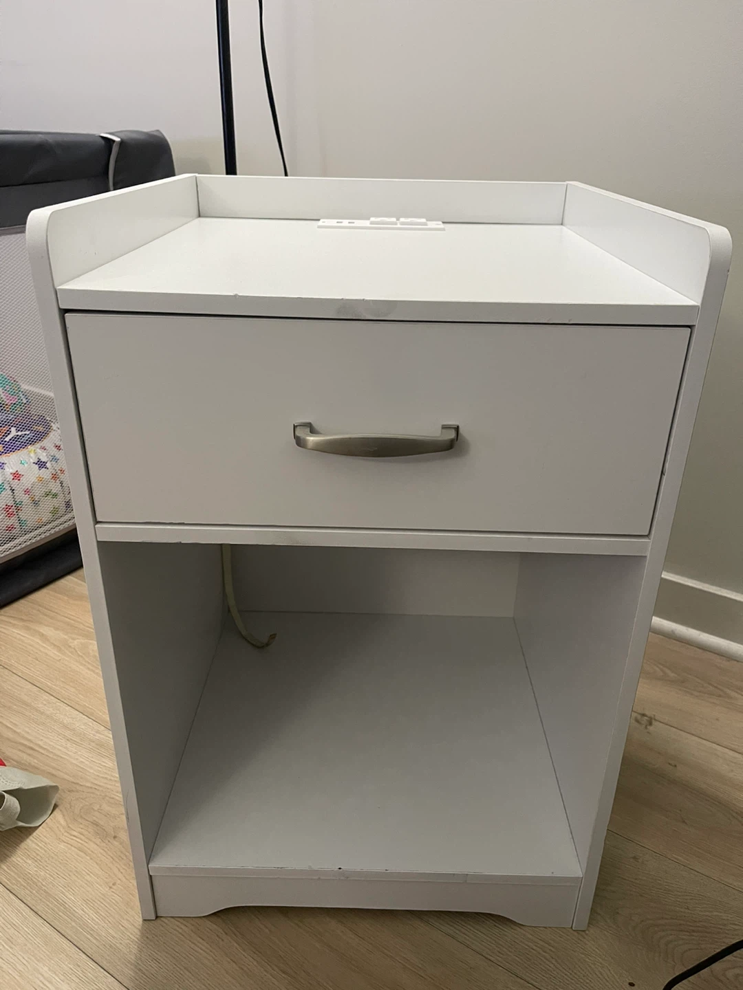 Small-Space 1-Drawer Nightstand with usb and charging port