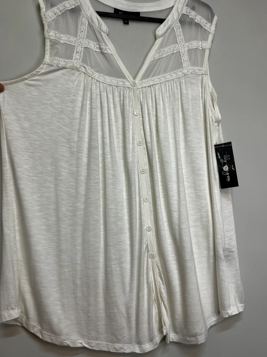 ⚽ Lily Morgan White Sleeveless Mesh Lace Top - photo 2