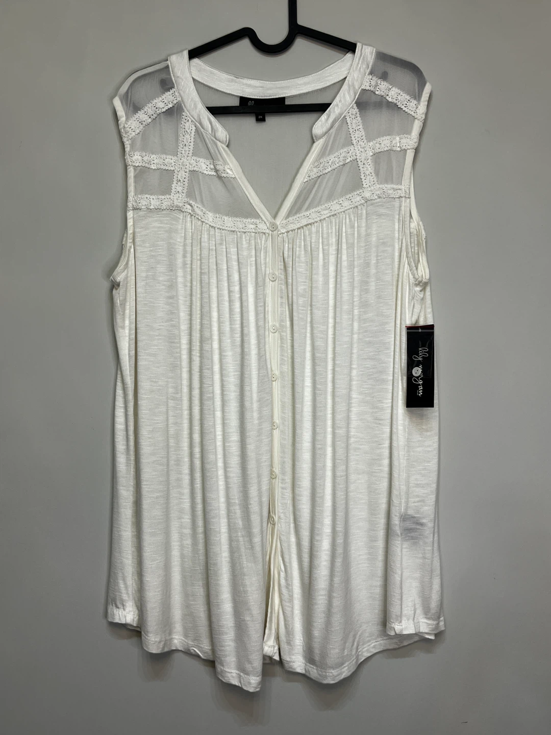 ⚽ Lily Morgan White Sleeveless Mesh Lace Top