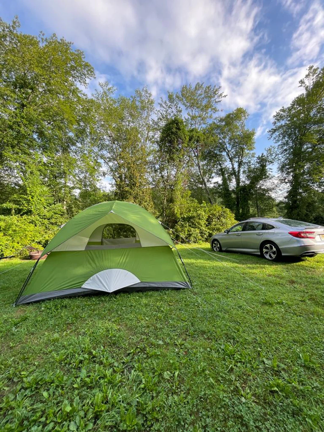 Colemana Sundome 6-Person Tent Intex mattress and Intex air pump - photo 2