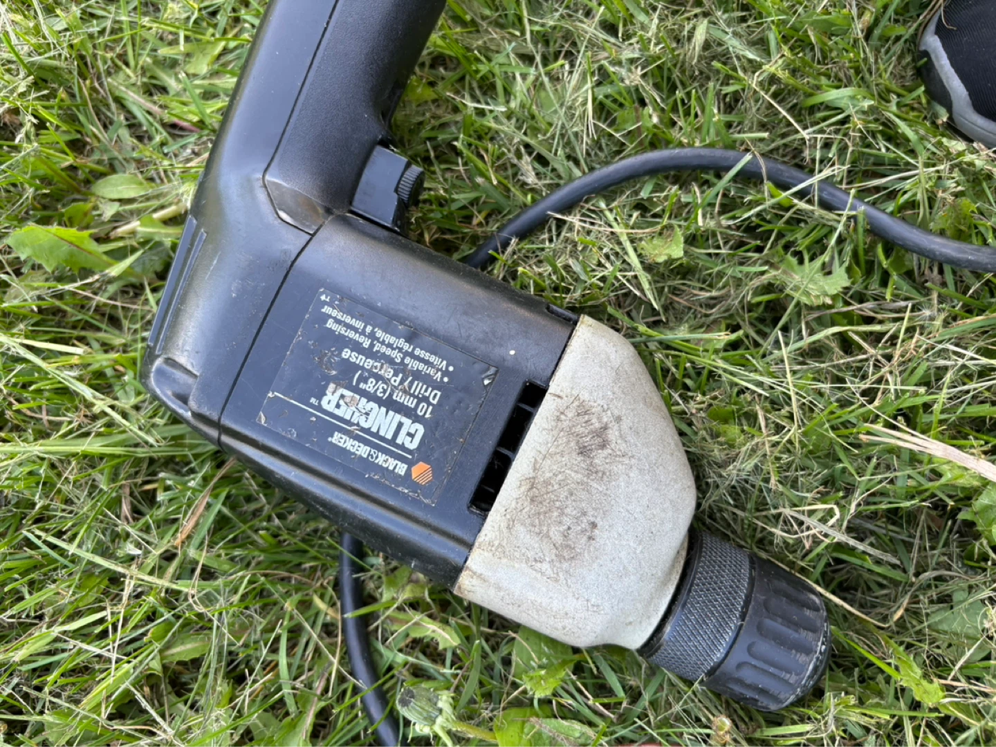 Black & Decker 10mm Corded Drill - photo 3