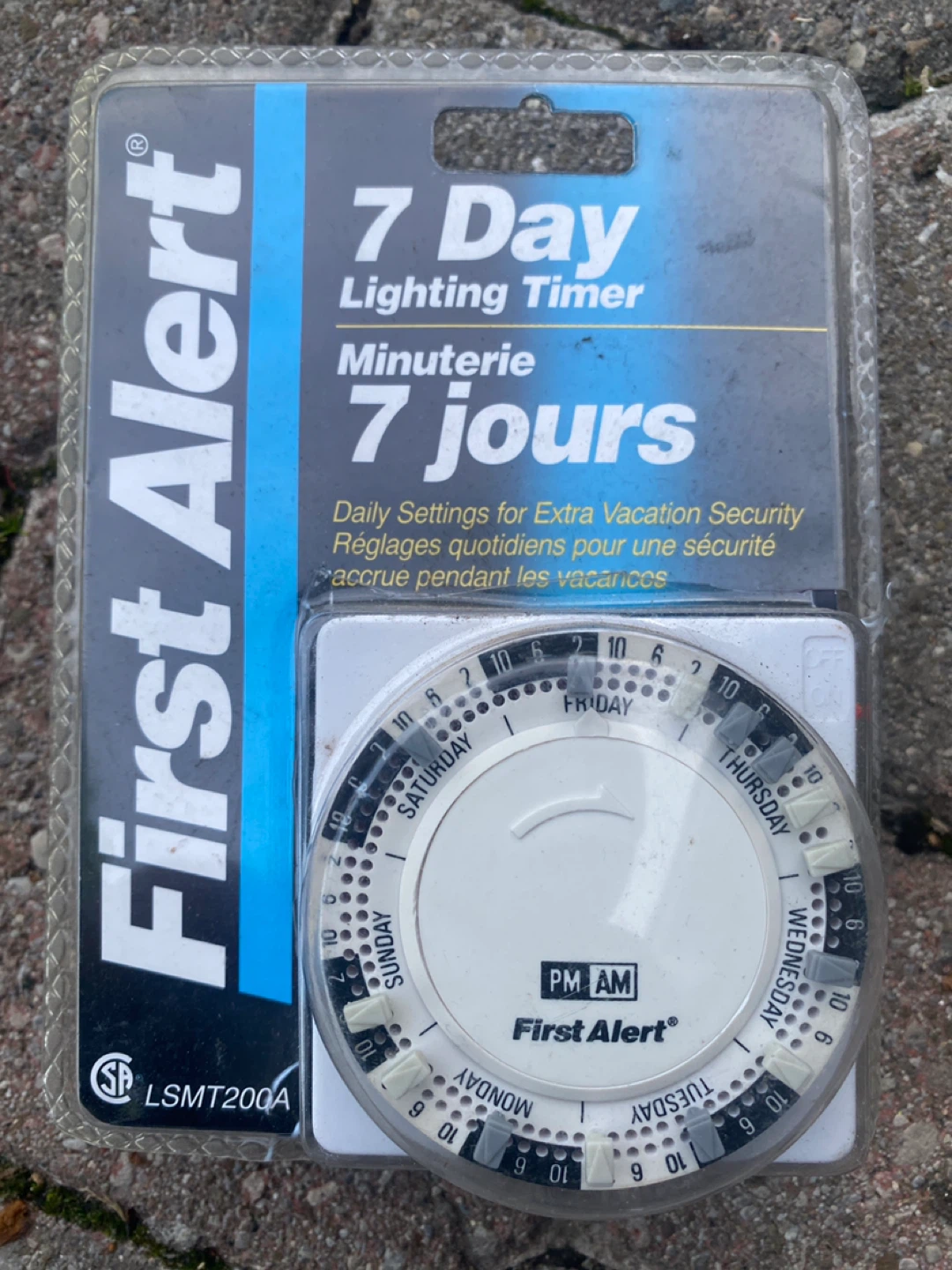 First Alert ⚽️ 7 Day Lighting Timer