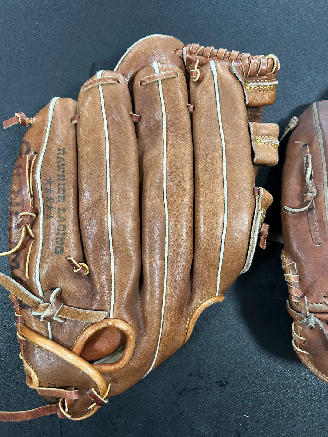 Louisville Slugger Baseball Gloves - photo 5
