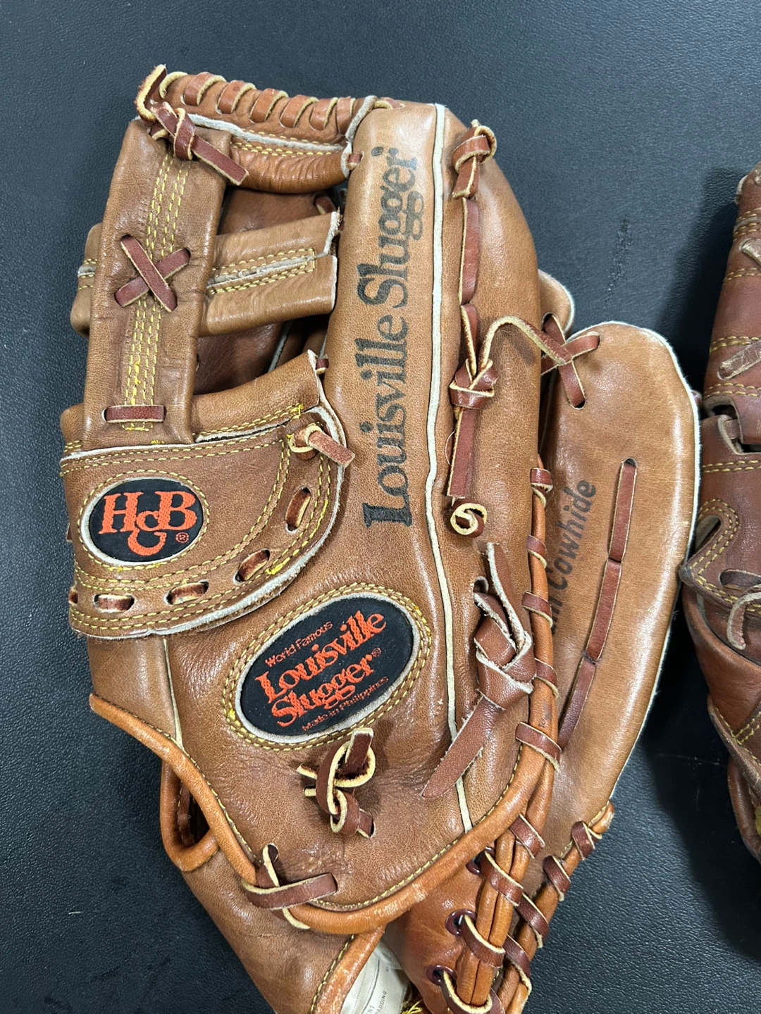 Louisville Slugger Baseball Gloves - photo 2