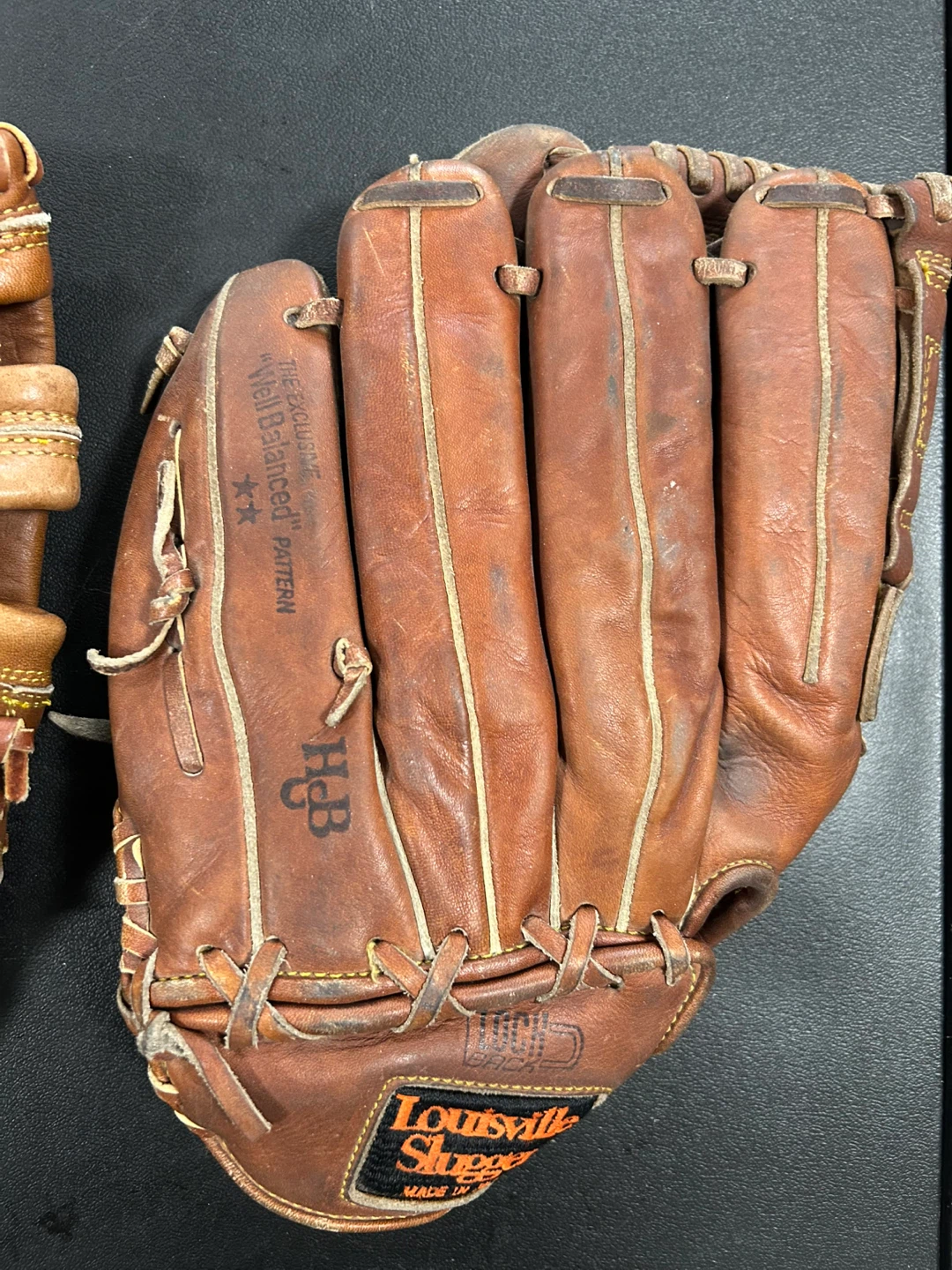 Louisville Slugger Baseball Gloves - photo 4