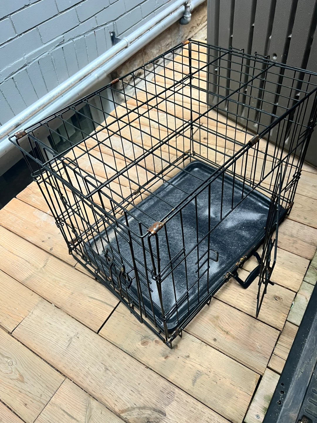 Black Wire Dog Crate with Tray