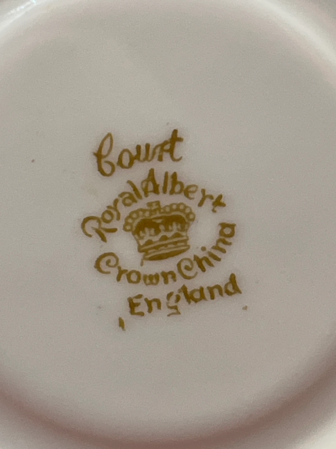 ⚽ Royal Albert Crown China Saucer - photo 3