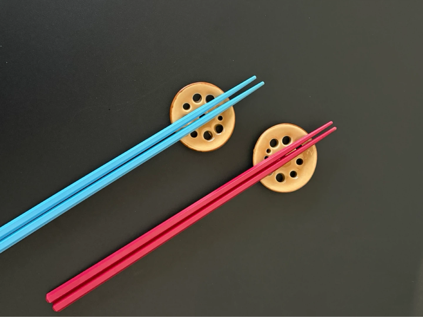 Set of 3 Chopsticks with 2 Holders ⚽️ - photo 2