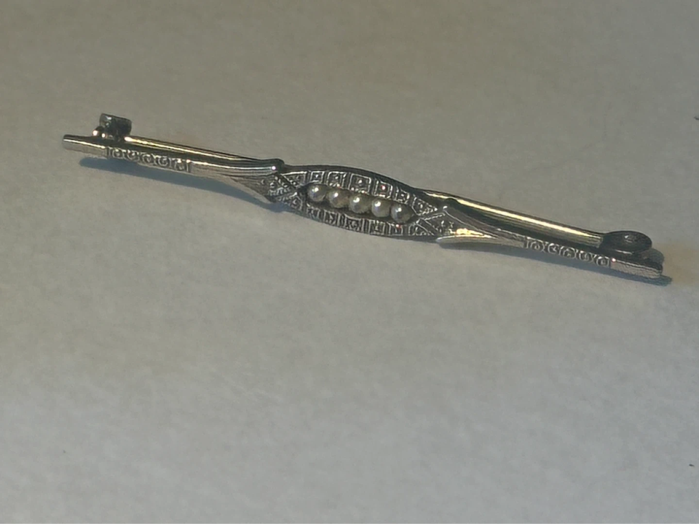 Signed Andreas Daub Art Deco Seed Pearl Bar Pin - photo 2