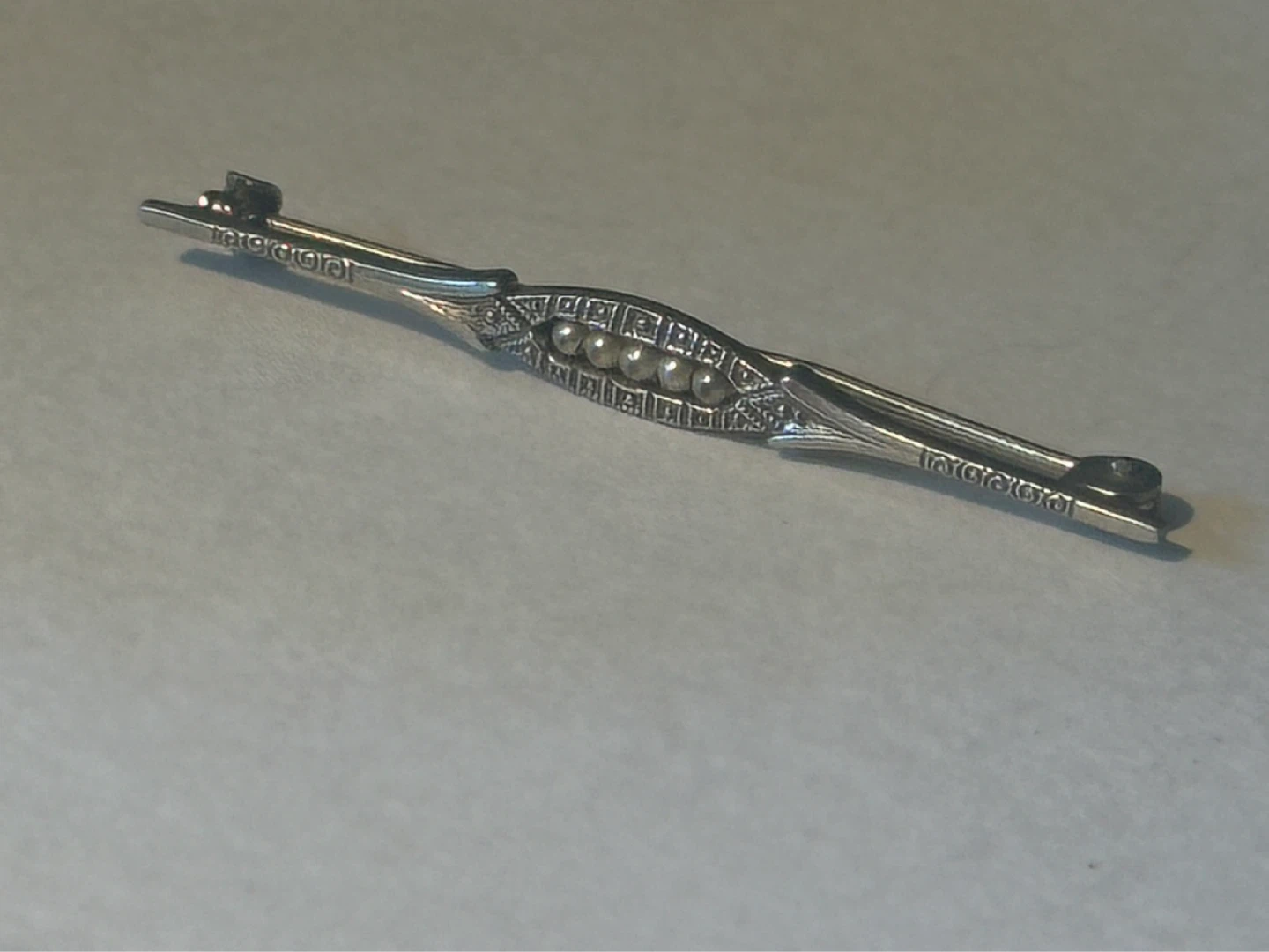 Signed Andreas Daub Art Deco Seed Pearl Bar Pin