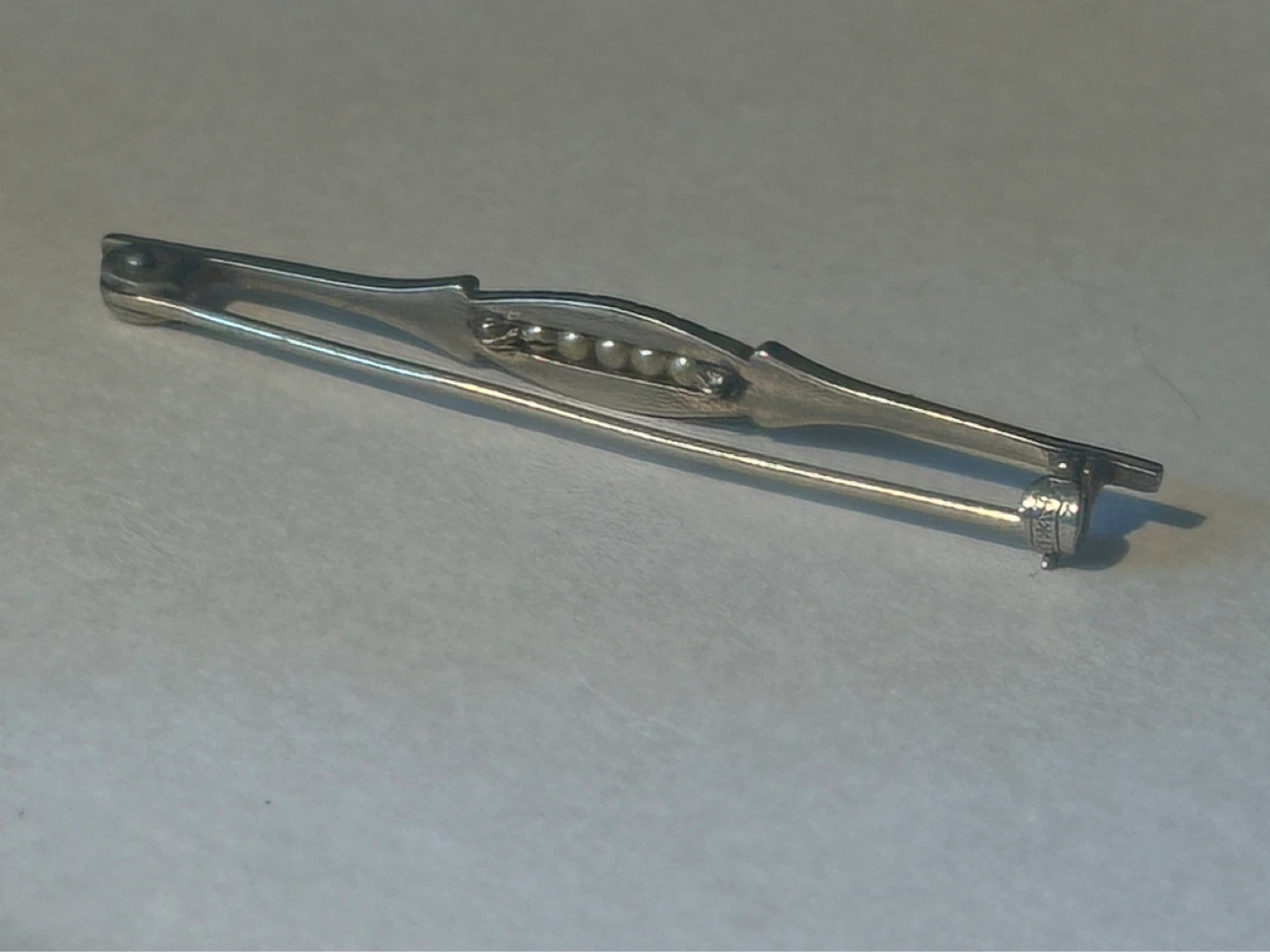 Signed Andreas Daub Art Deco Seed Pearl Bar Pin - photo 3