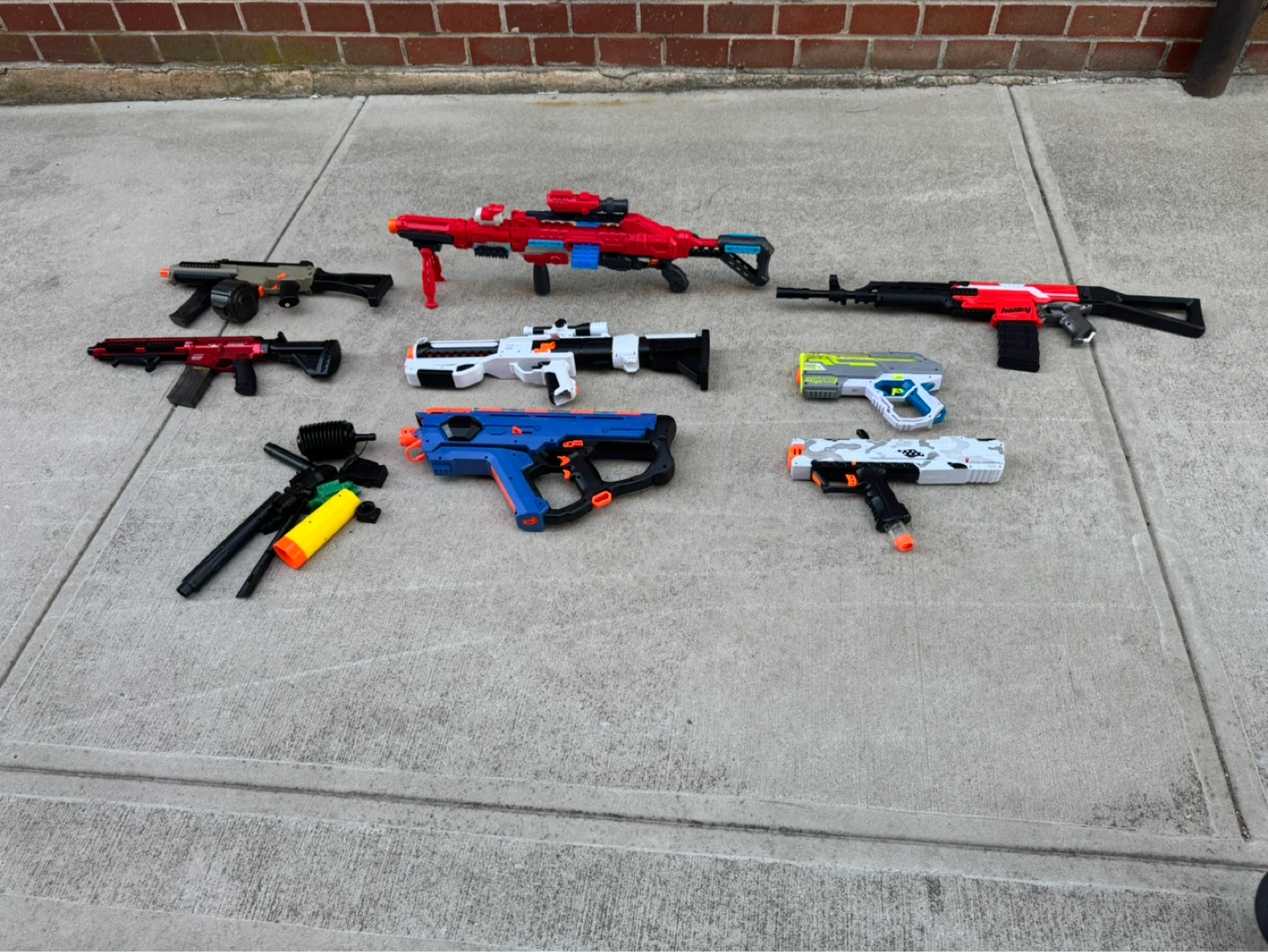 Bundle of Toy Blasters - photo 2