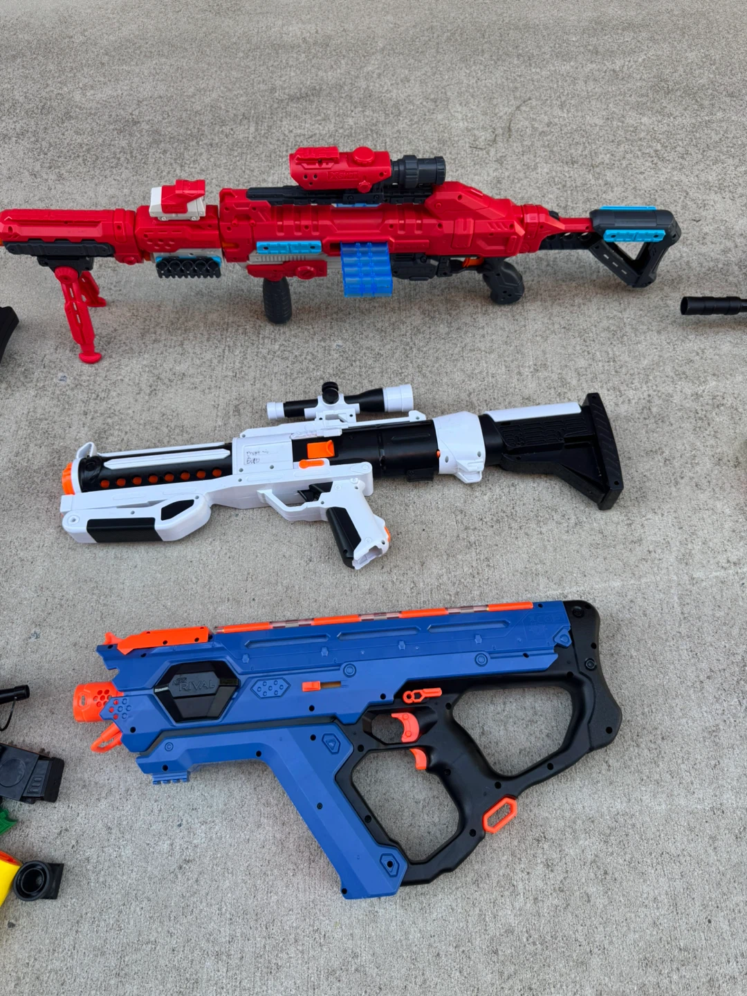 Bundle of Toy Blasters - photo 5
