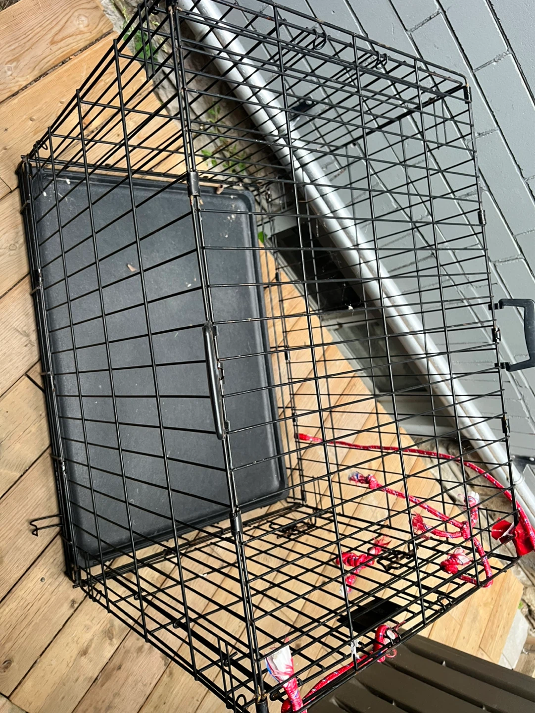Black Metal Dog Crate with Tray