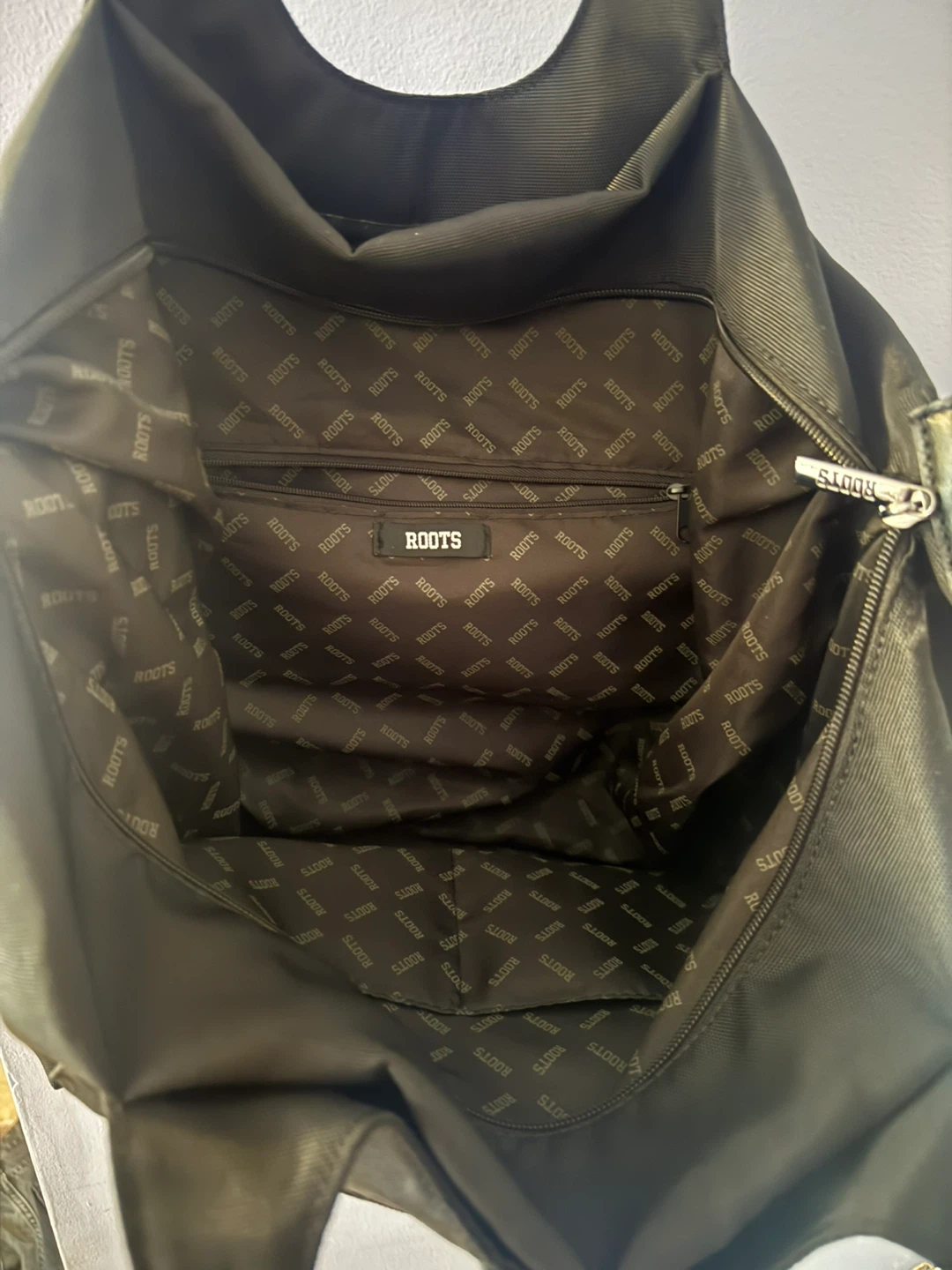 Roots Black Tote Bag - photo 3