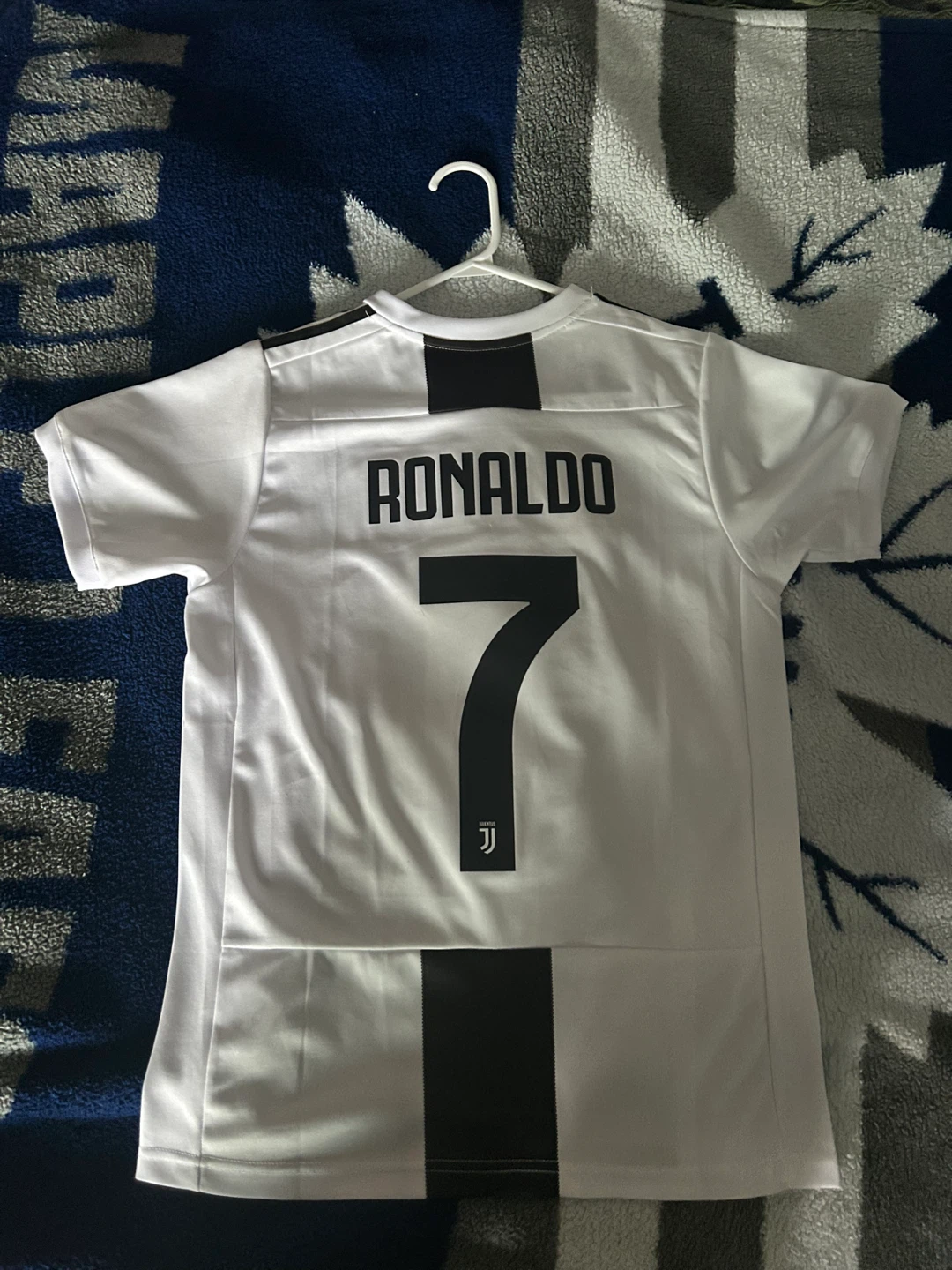 Juventus Ronaldo Jersey - photo 2
