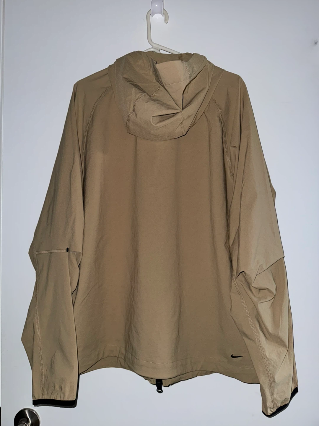 Men’s Nike Tech Windbreaker Jacket Tan Size M - photo 5