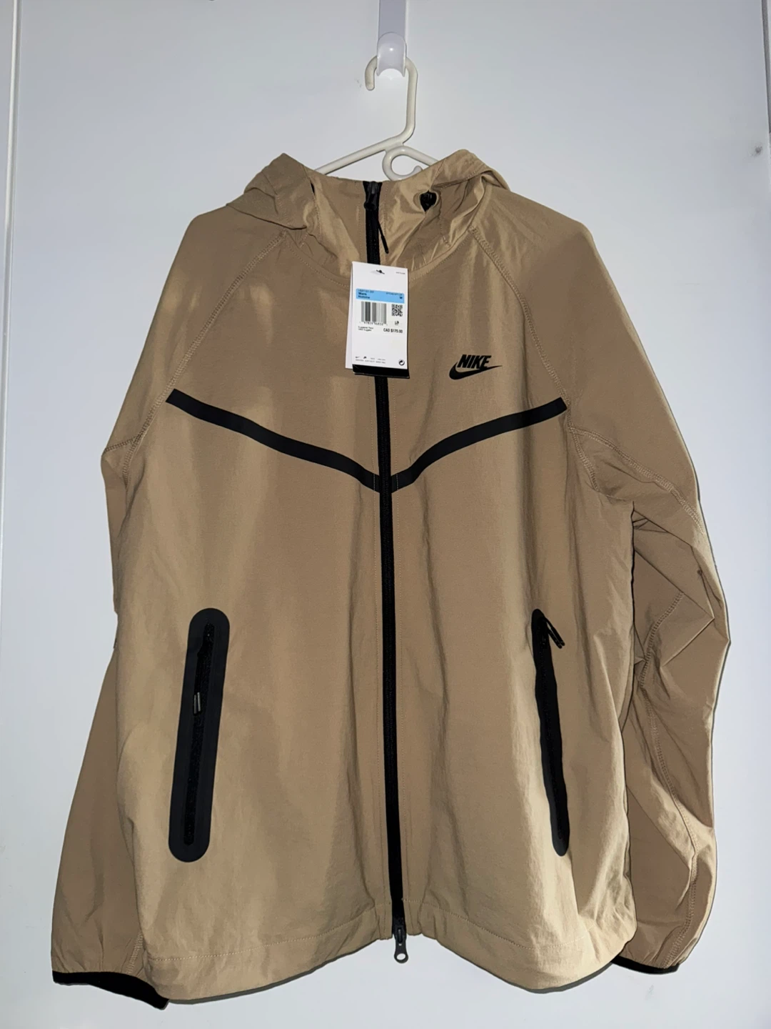 Men’s Nike Tech Windbreaker Jacket Tan Size M