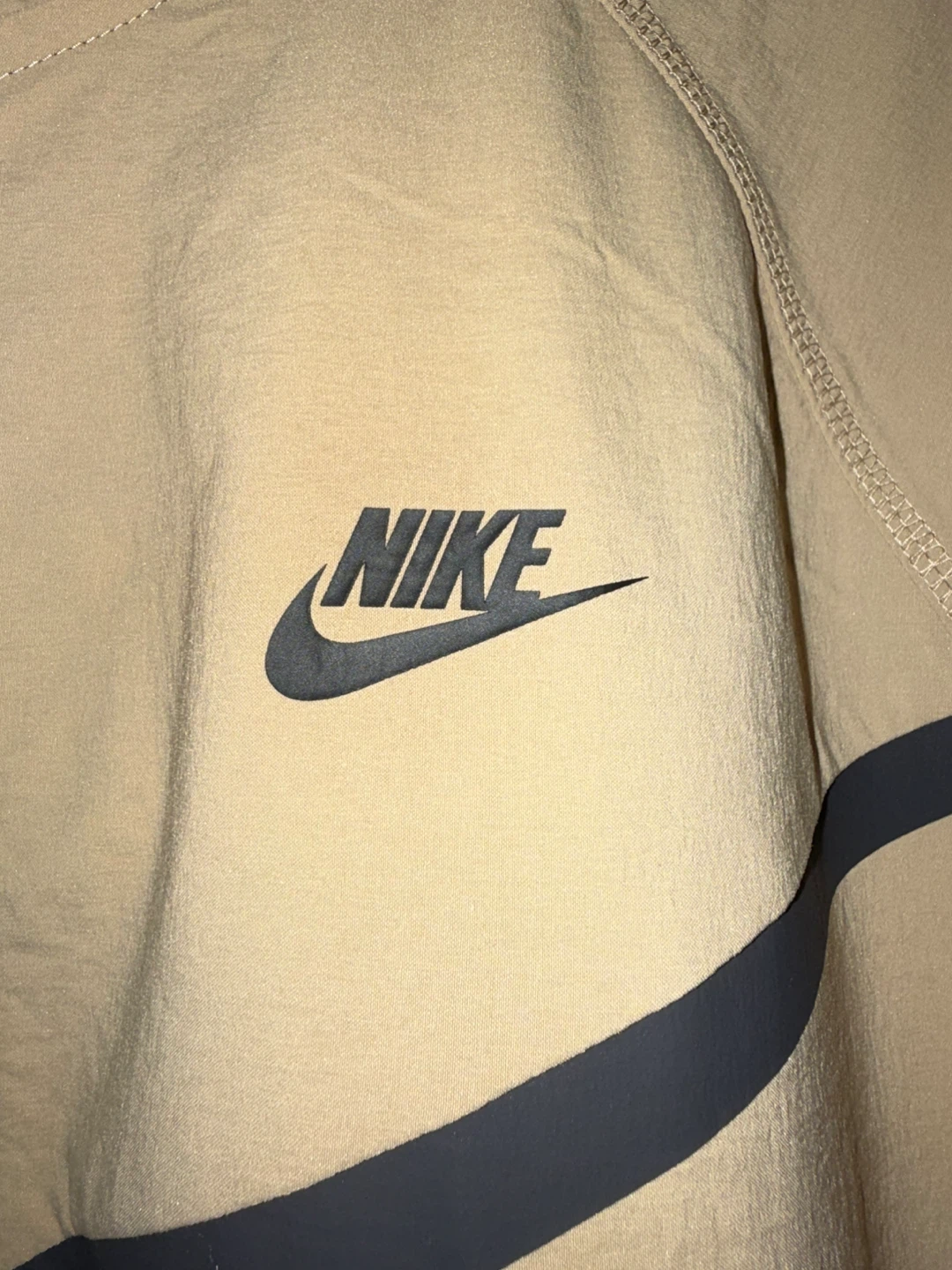 Men’s Nike Tech Windbreaker Jacket Tan Size M - photo 2