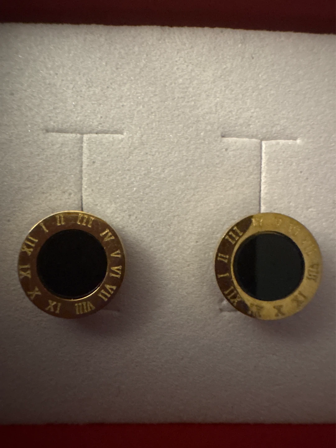 ⚽️ 18K Gold SS Black Onyx Roman numeral stud earrings