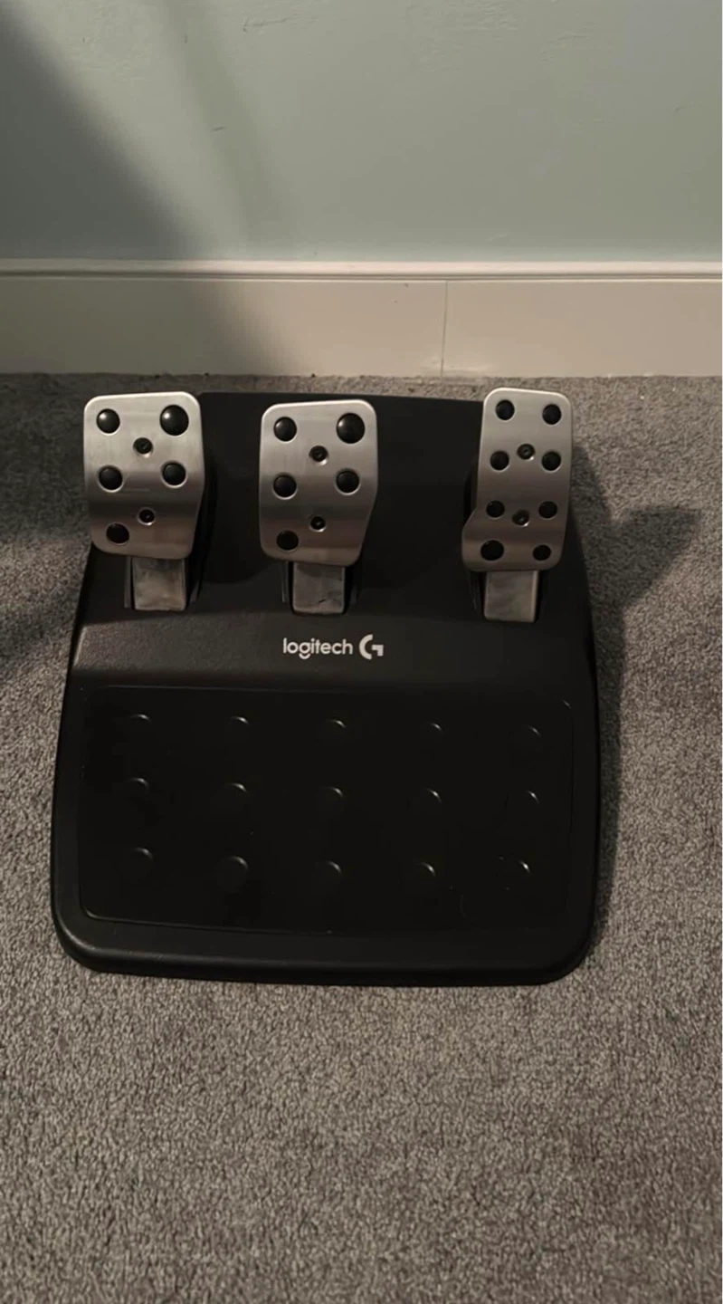 Needs to go asap! Logitech g920 - photo 5