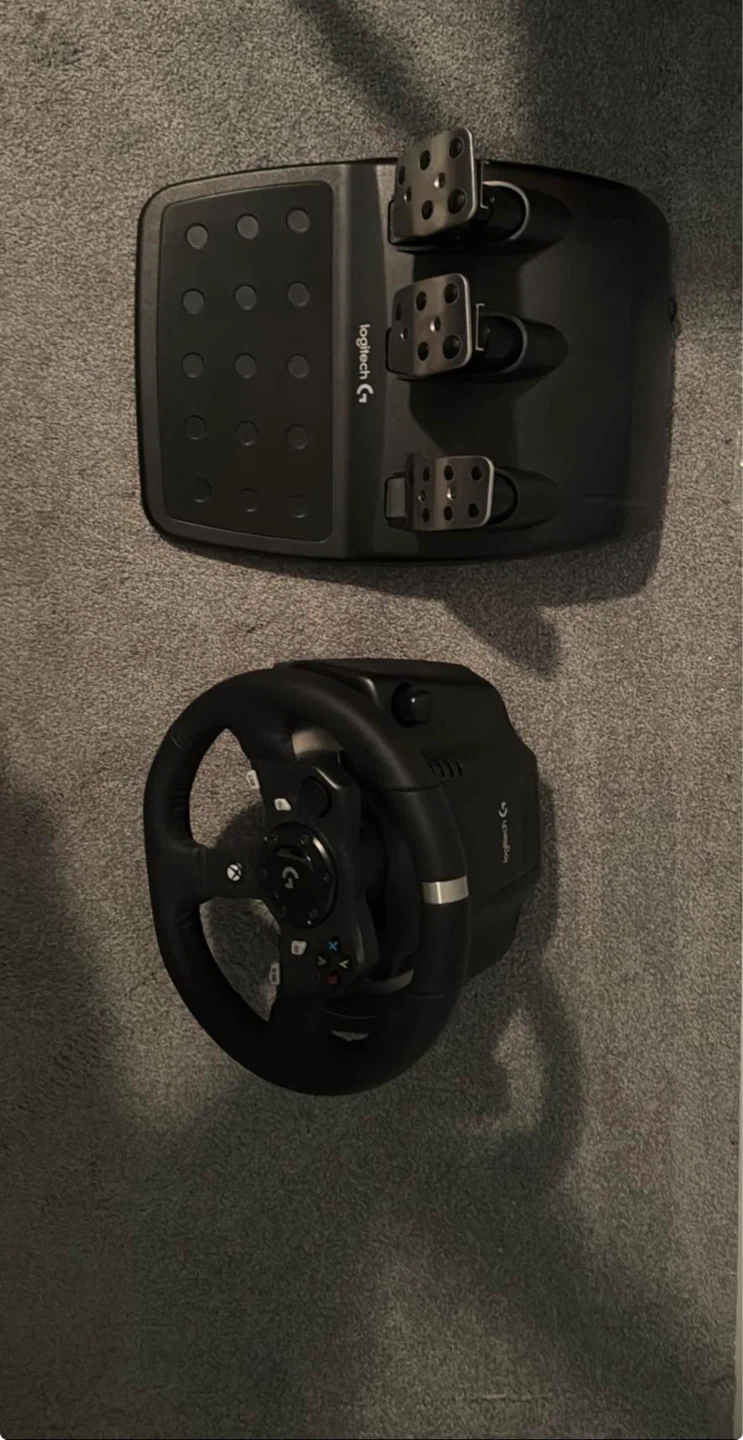 Needs to go asap! Logitech g920 - photo 3