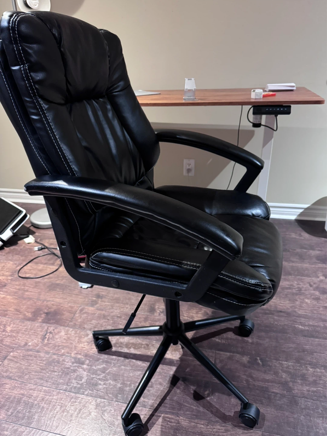 Staples Faux Leather Office Chair - photo 2