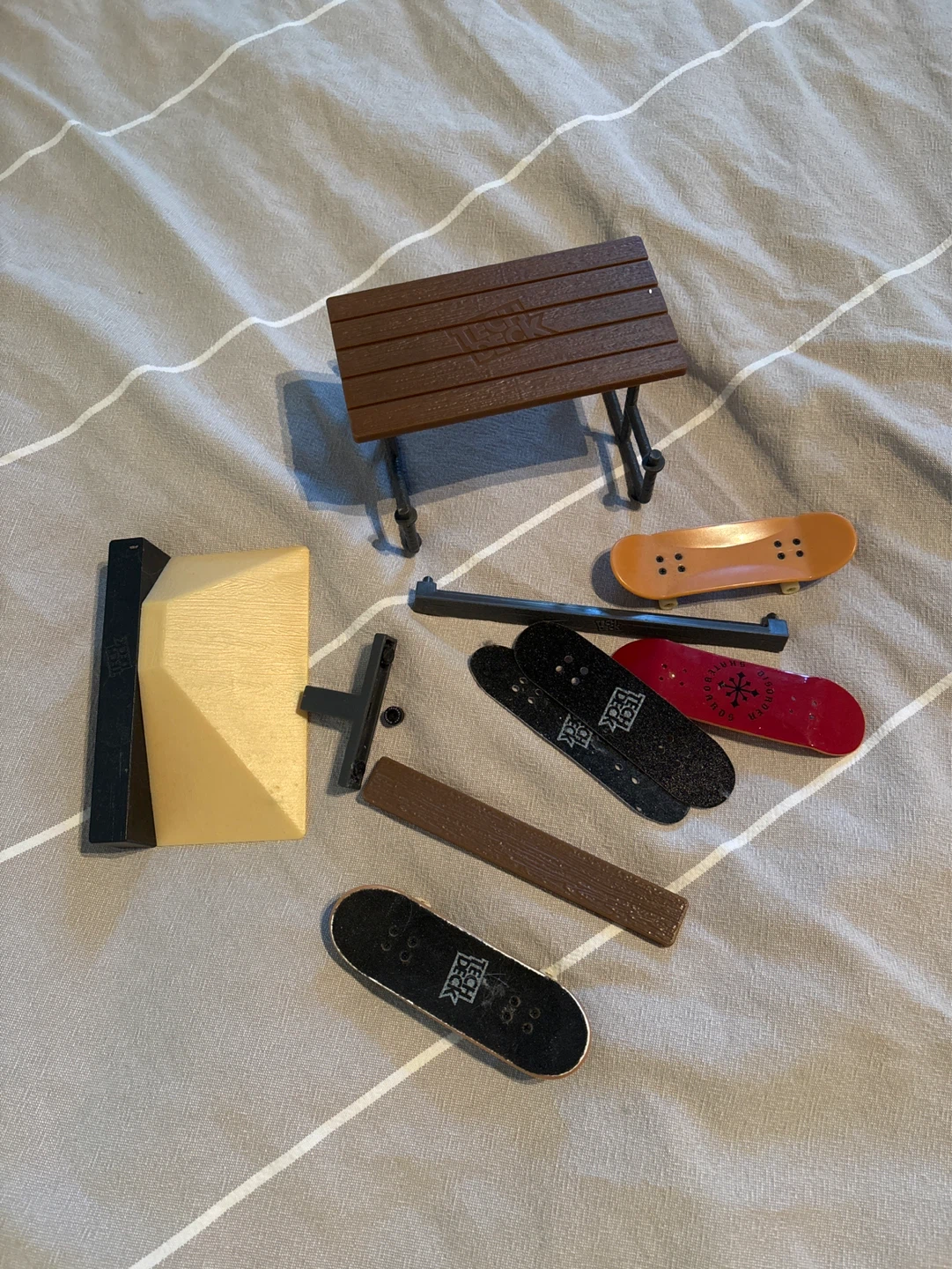 ⚽️Tech Deck Fingerboard Set with Obstacles