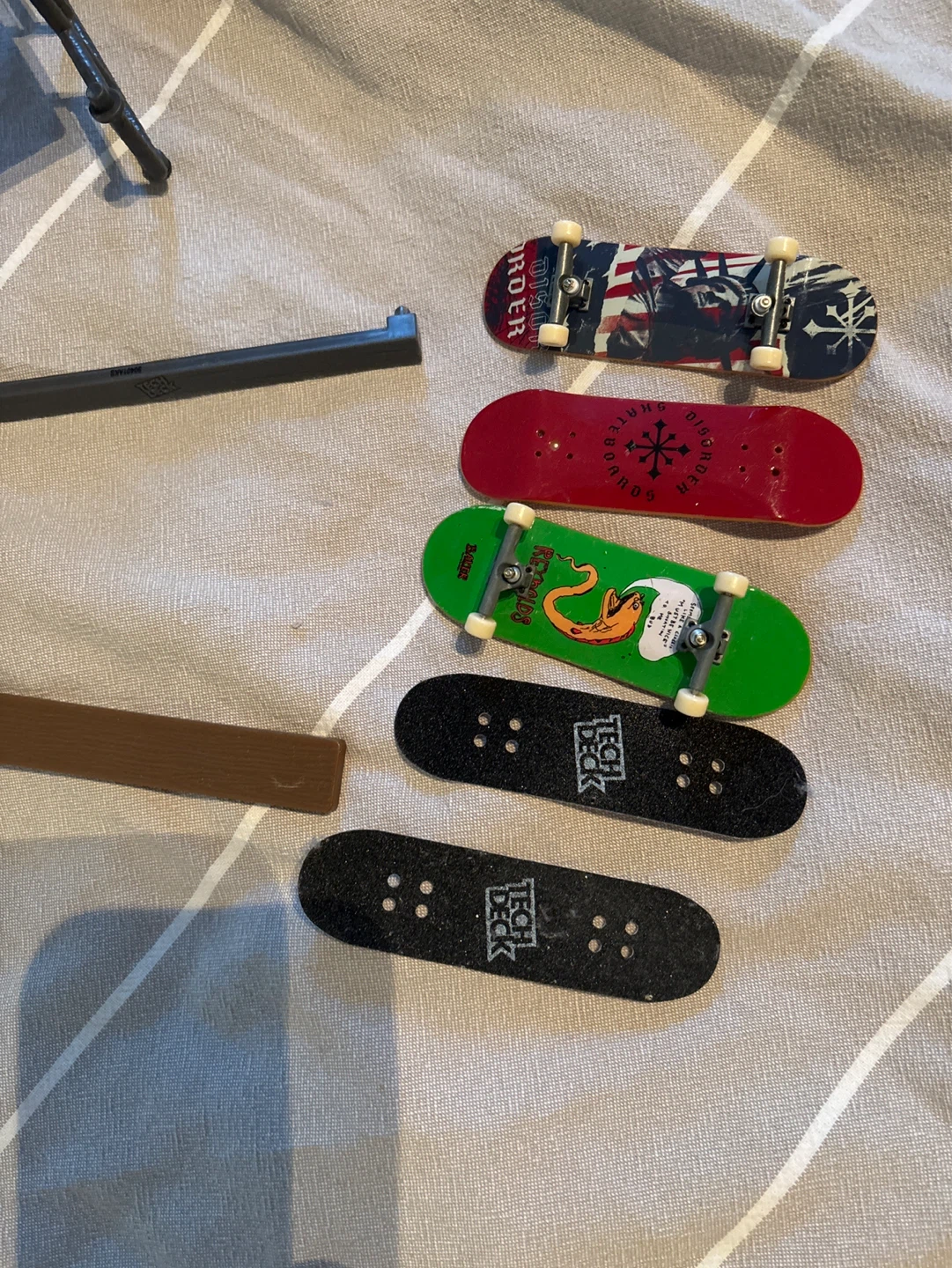 ⚽️Tech Deck Fingerboard Set with Obstacles - photo 2