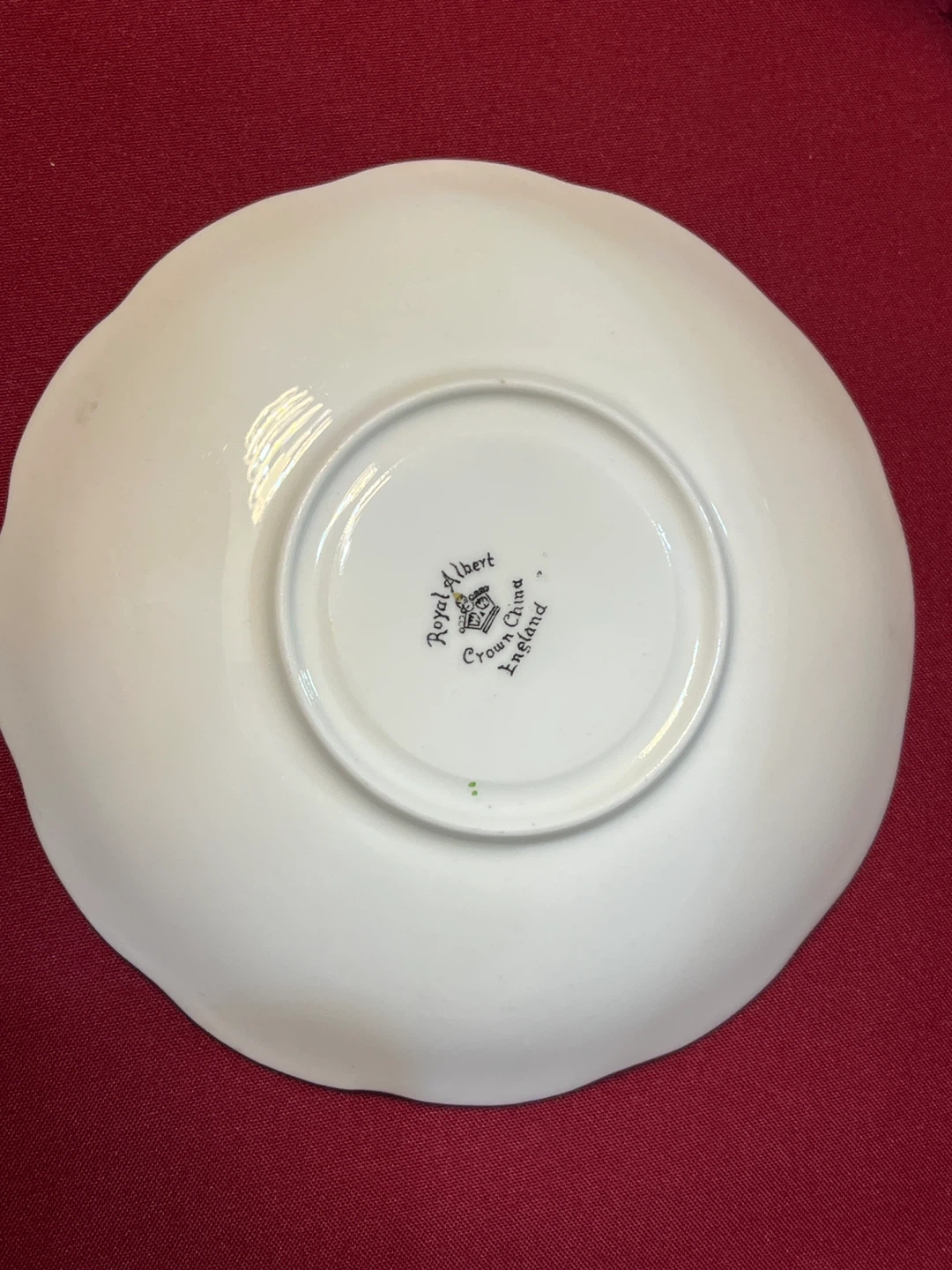 ⚽ Royal Albert Crown China Saucer - photo 5