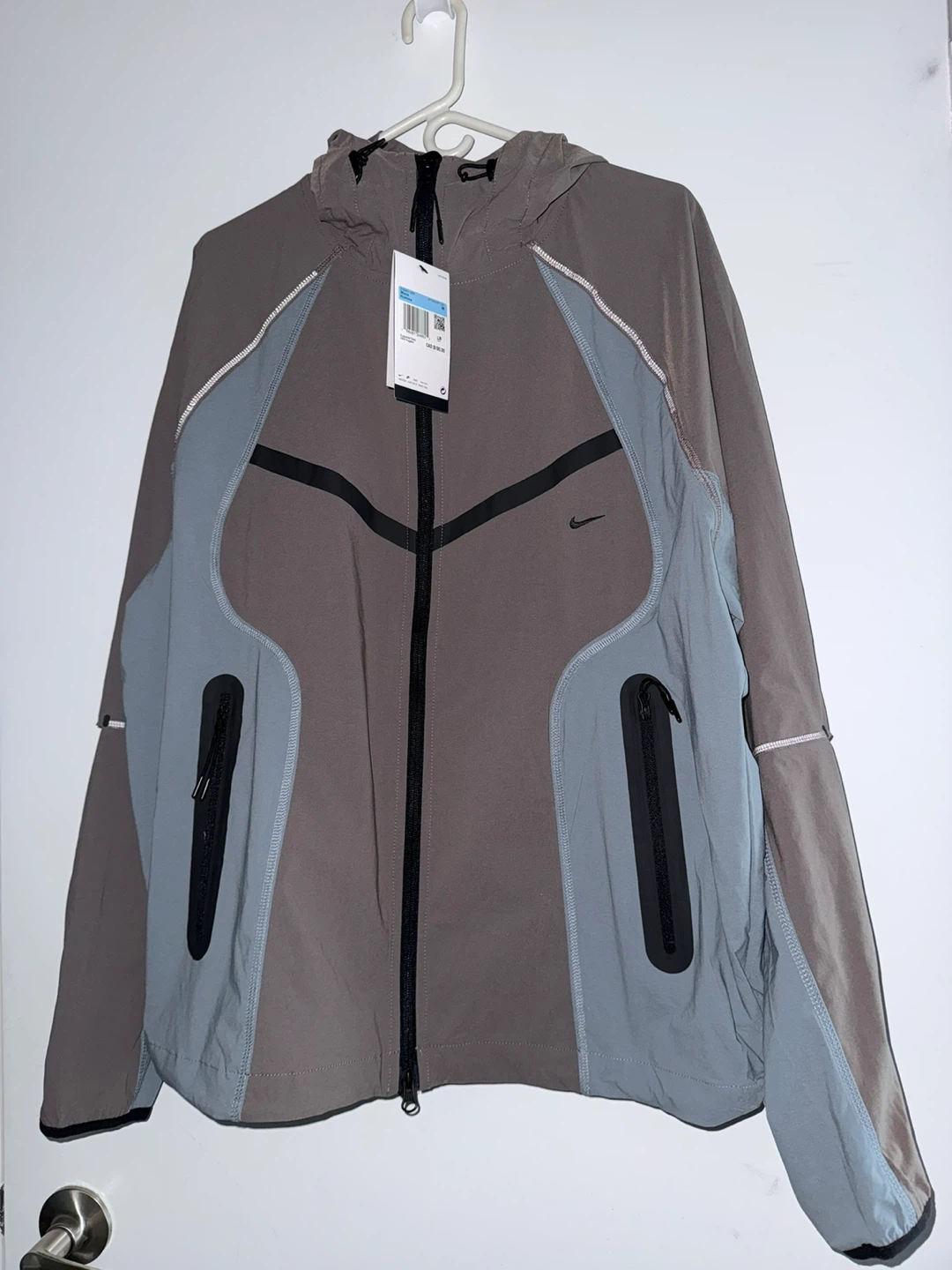 Nike Tech Men's Hooded Jacket - Size Medium