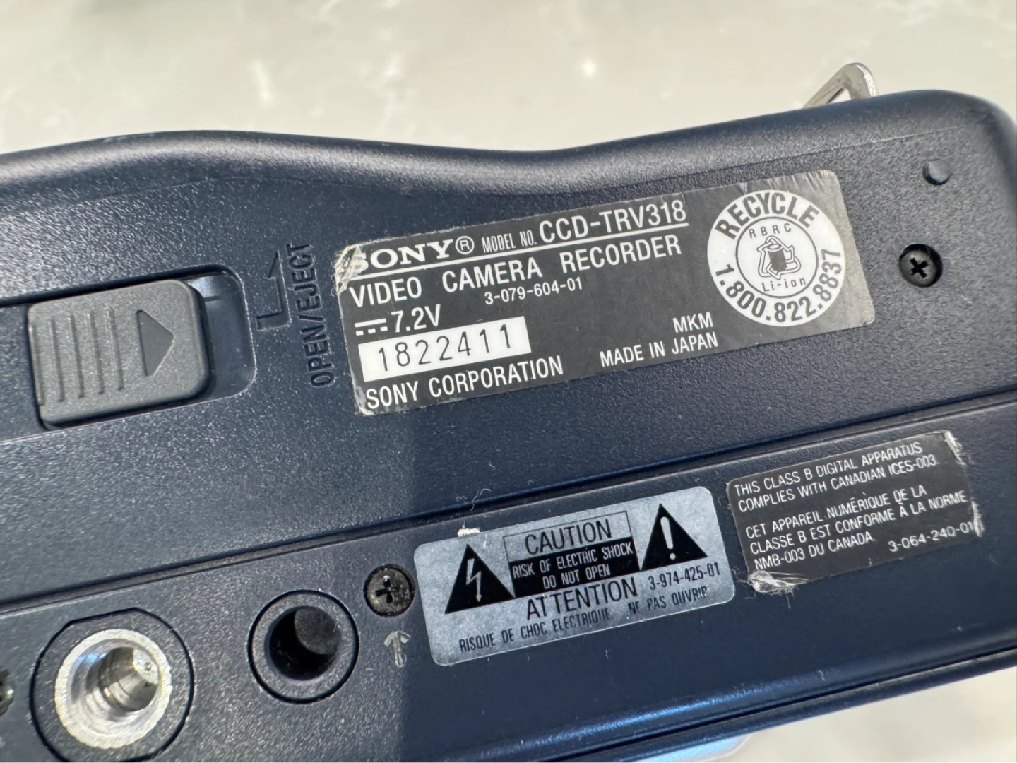 Sony Handycam Vision Video 8 Hi8 Camcorder - photo 4