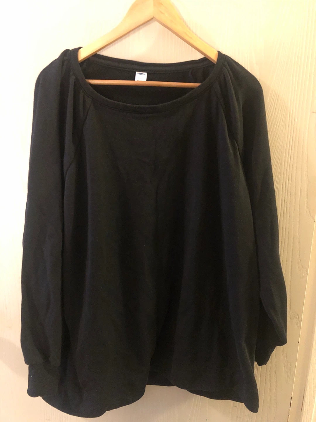 ⚽️ Old Navy Black Crew Neck Long Sleeve Top