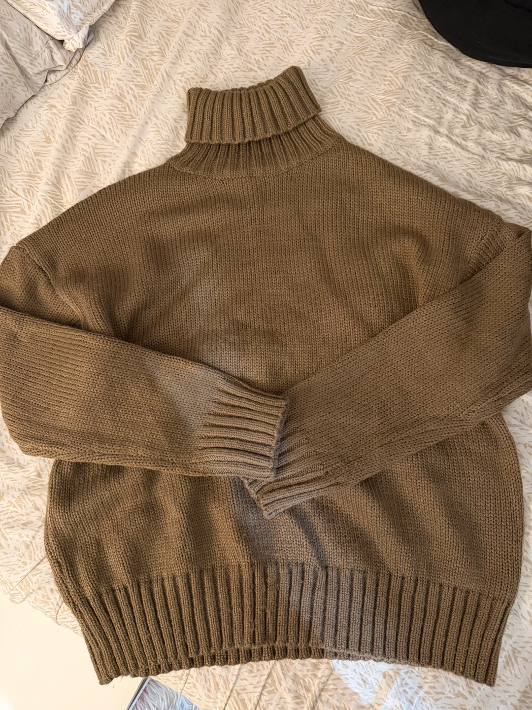 Turtleneck Sweater - Brown