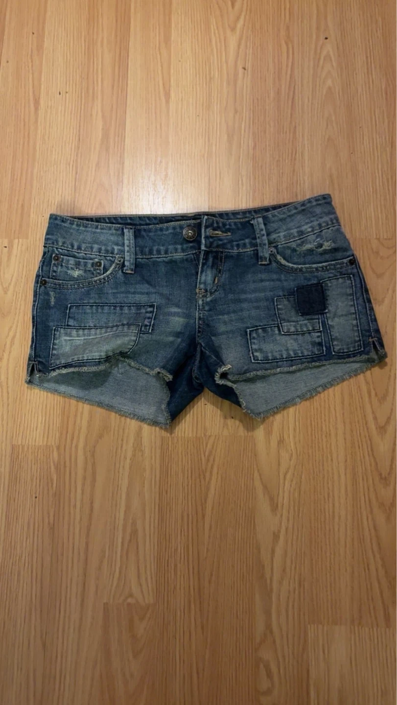 Guess Denim Low rise shorts