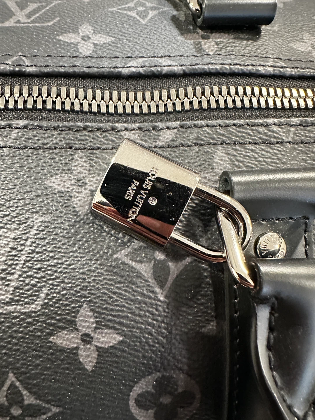 Louis Vuitton Keepall Duffle Bag - photo 5