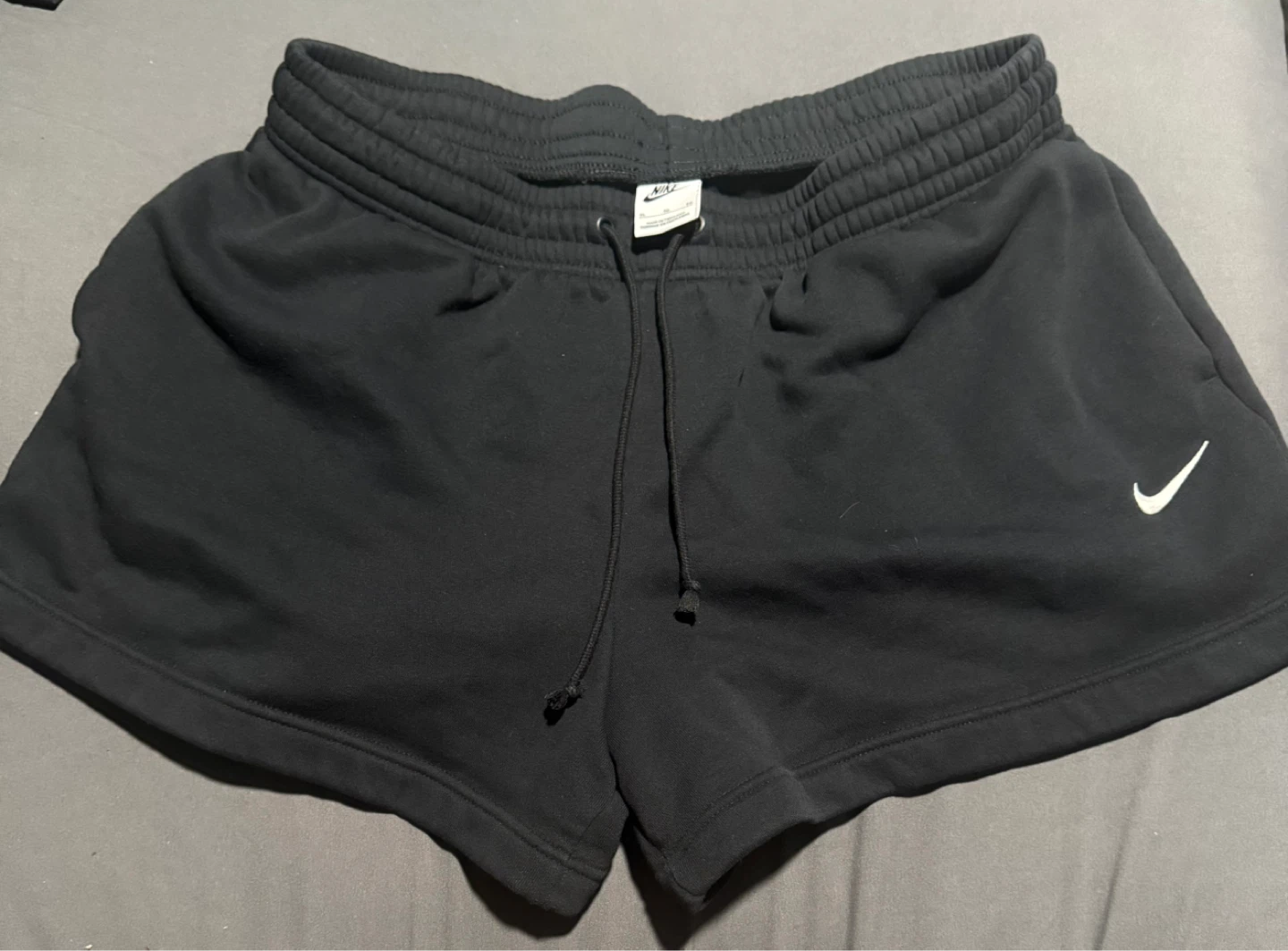 Nike Sportswear Women's Mid Rise 4" Shorts