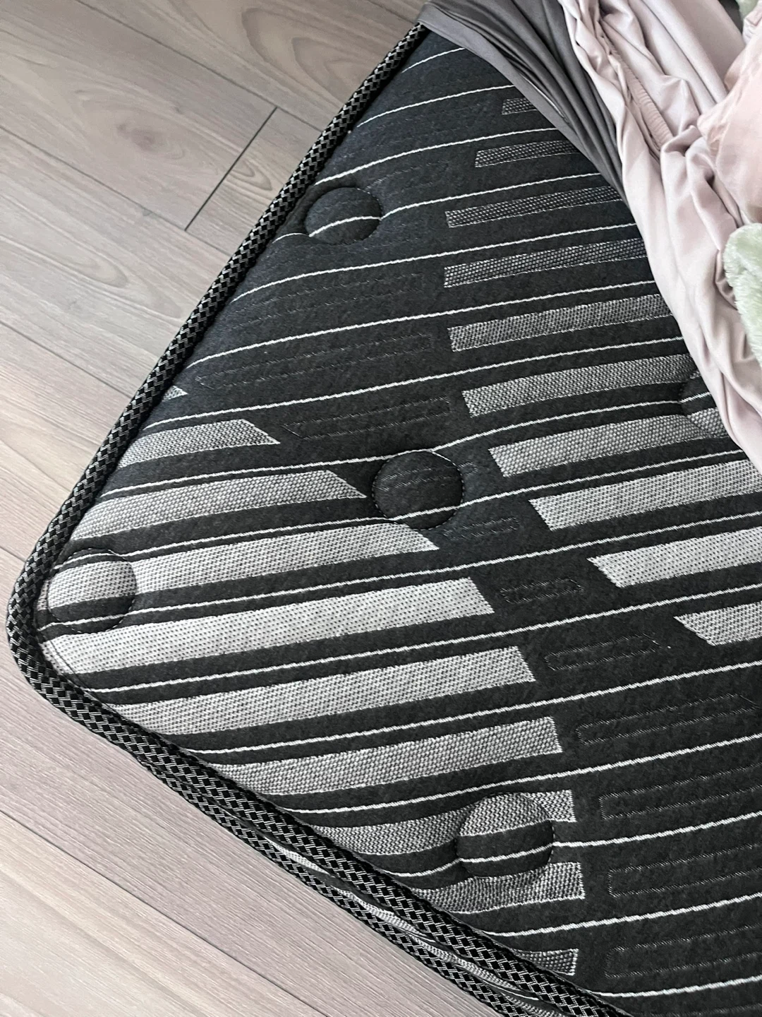 Hybrid Medium Firm Queen Mattress - photo 2