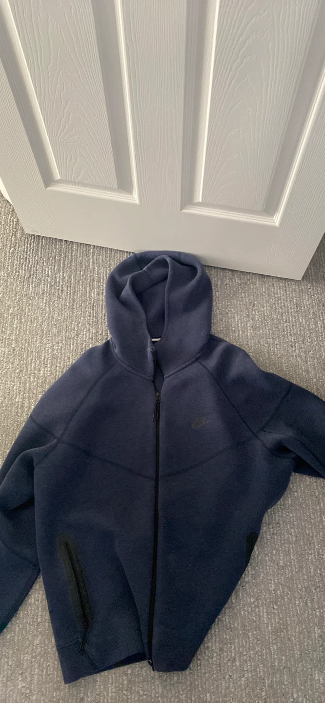 Nike tech
