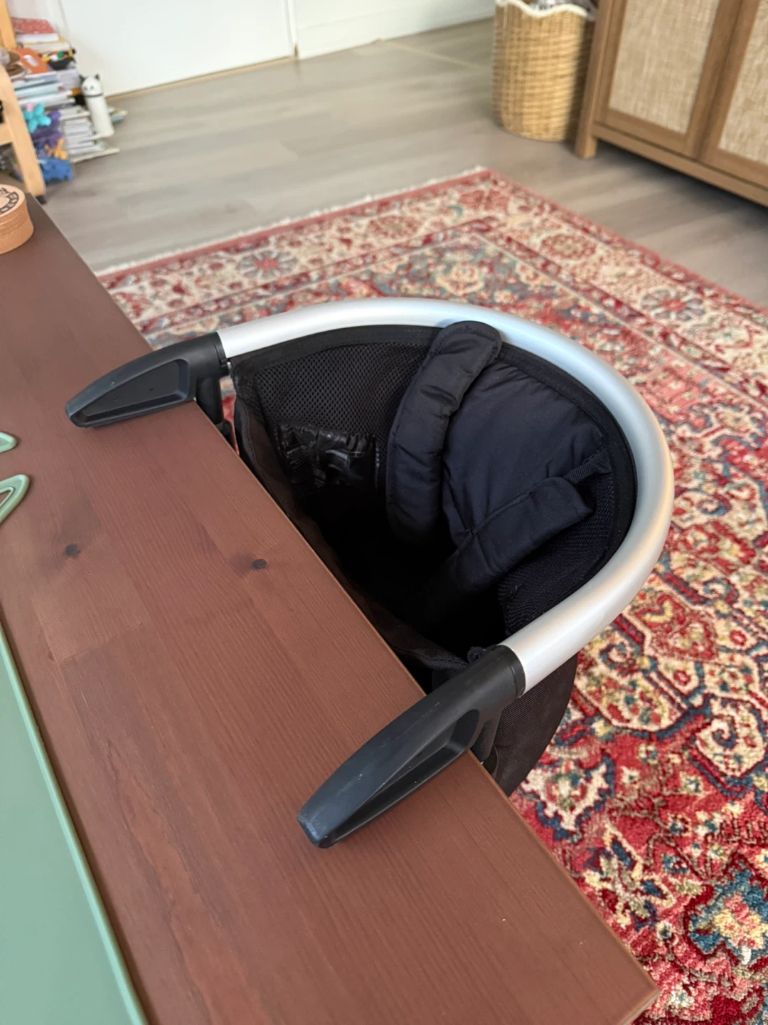 Excellent condition Phil & Ted’s lobster chair for infants