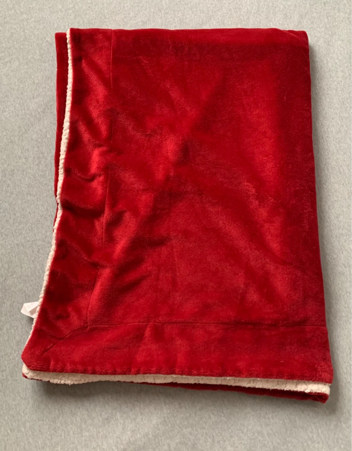 Sherpa-lined throw blanket 60” X 46” ⚽️